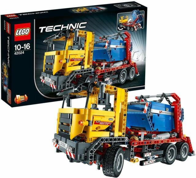 D10-42024 DAMAGED Container Truck
