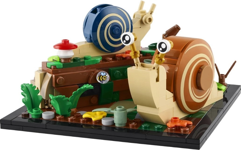 40788 LEGO Ideas Friendly Snails Building Set