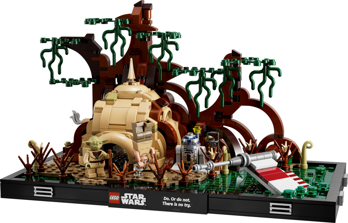 D20-75330 DAMAGED Star Wars Dagobah Jedi Training Diorama