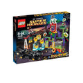 D15-76035 Damaged DC Batman Jokerland