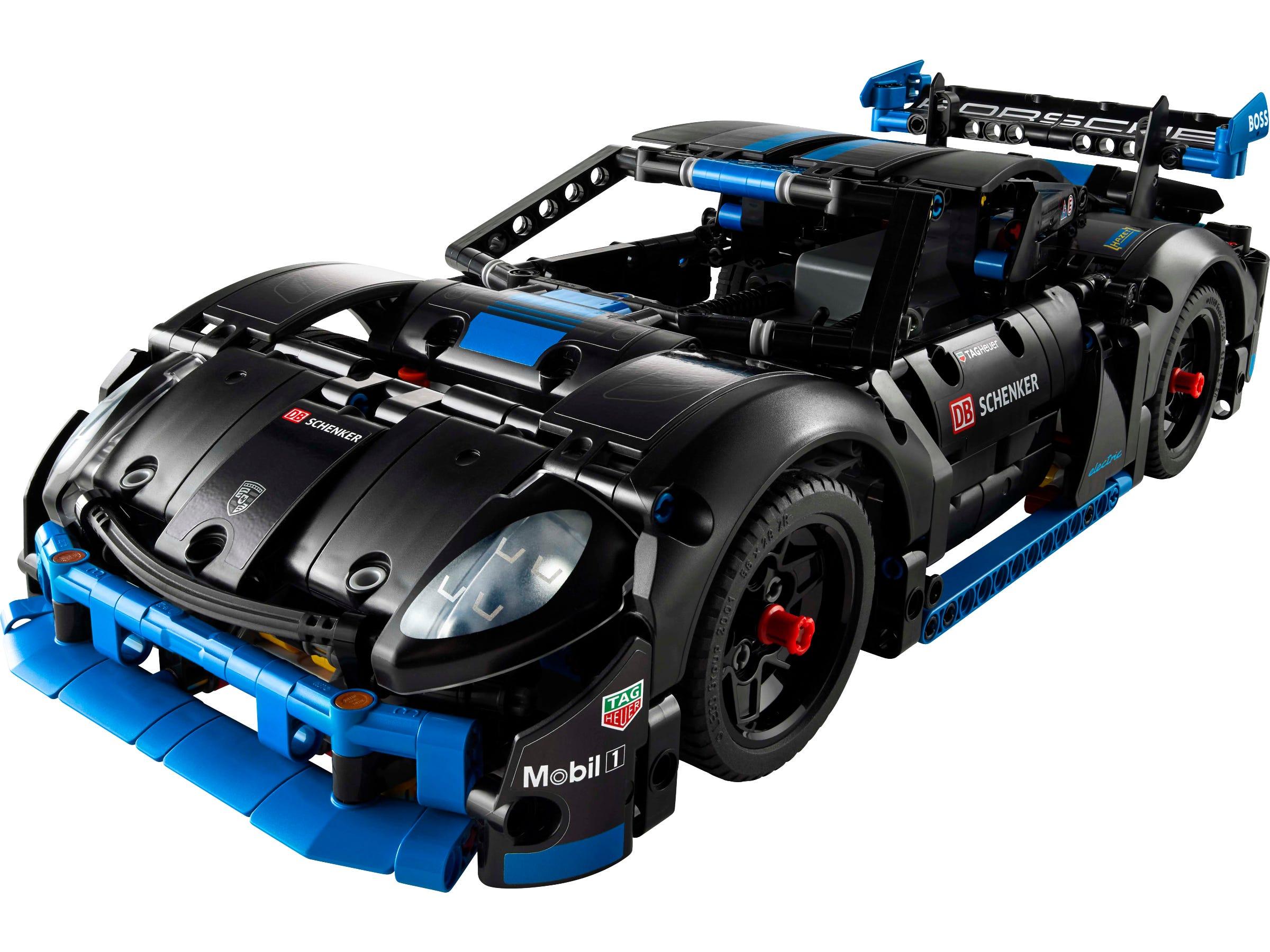 42176 Technic Porsche GT4 e-Performance Race Car