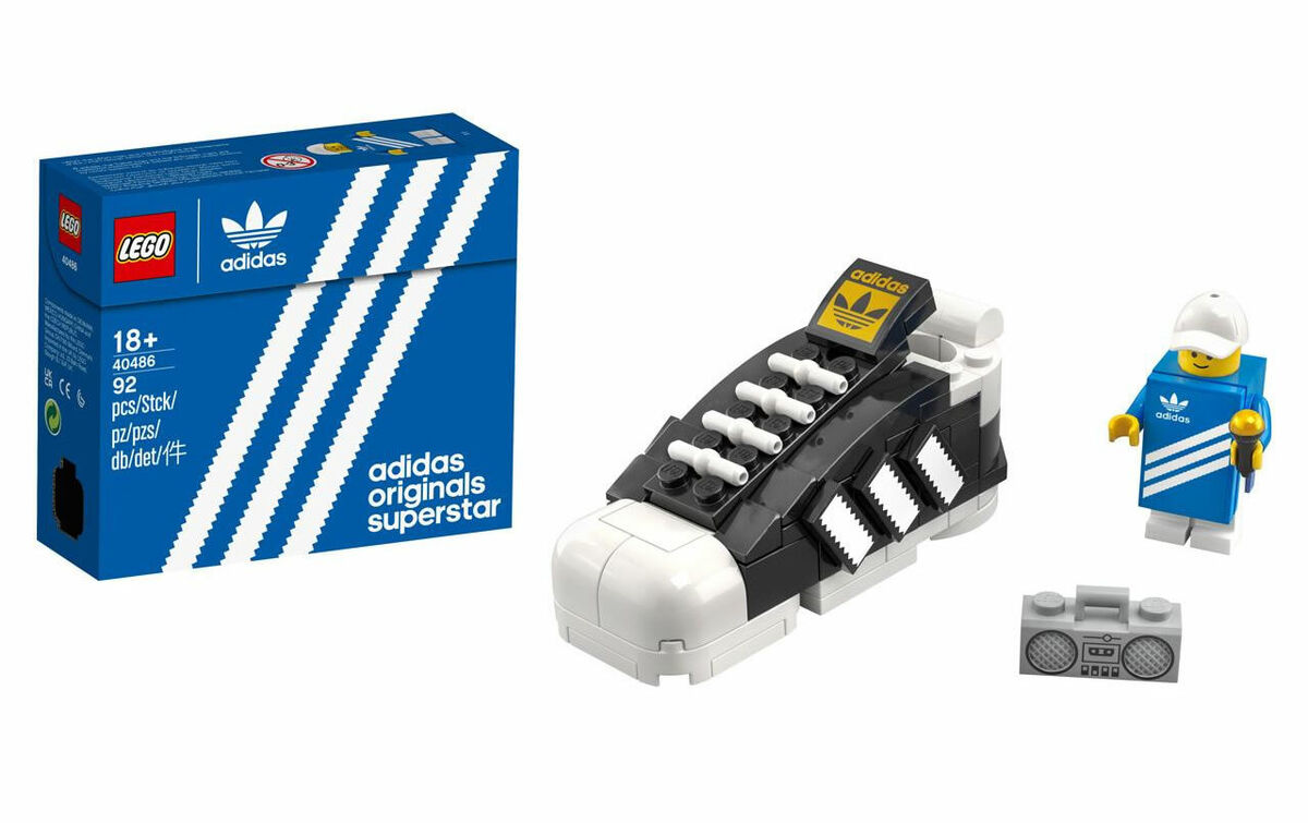 D15-40486 DAMAGED Lego Adidas Originals Superstar