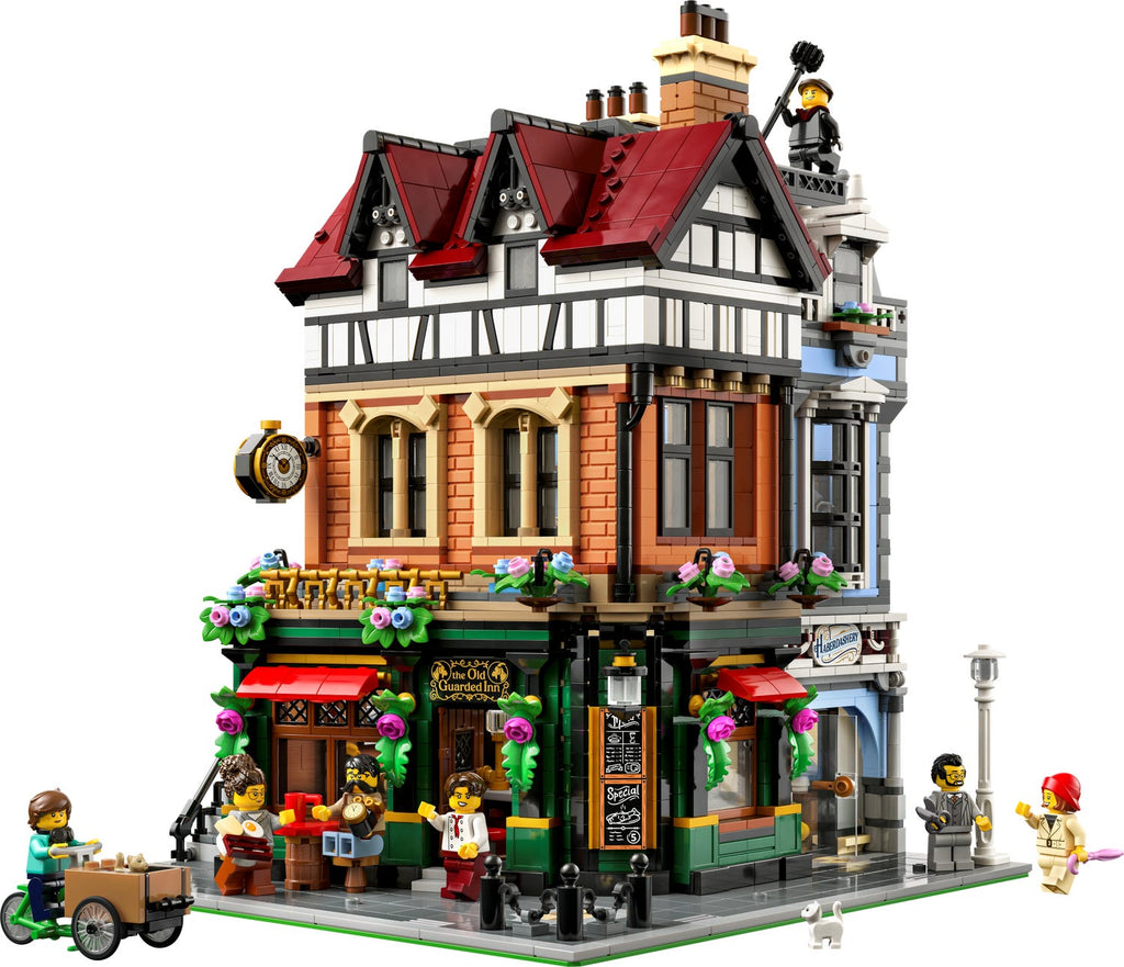 10350 Icons Tudor Corner