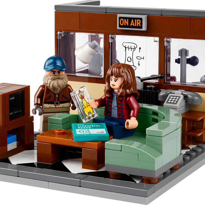 40891 GWP Stranger Things WSQK Radio Station