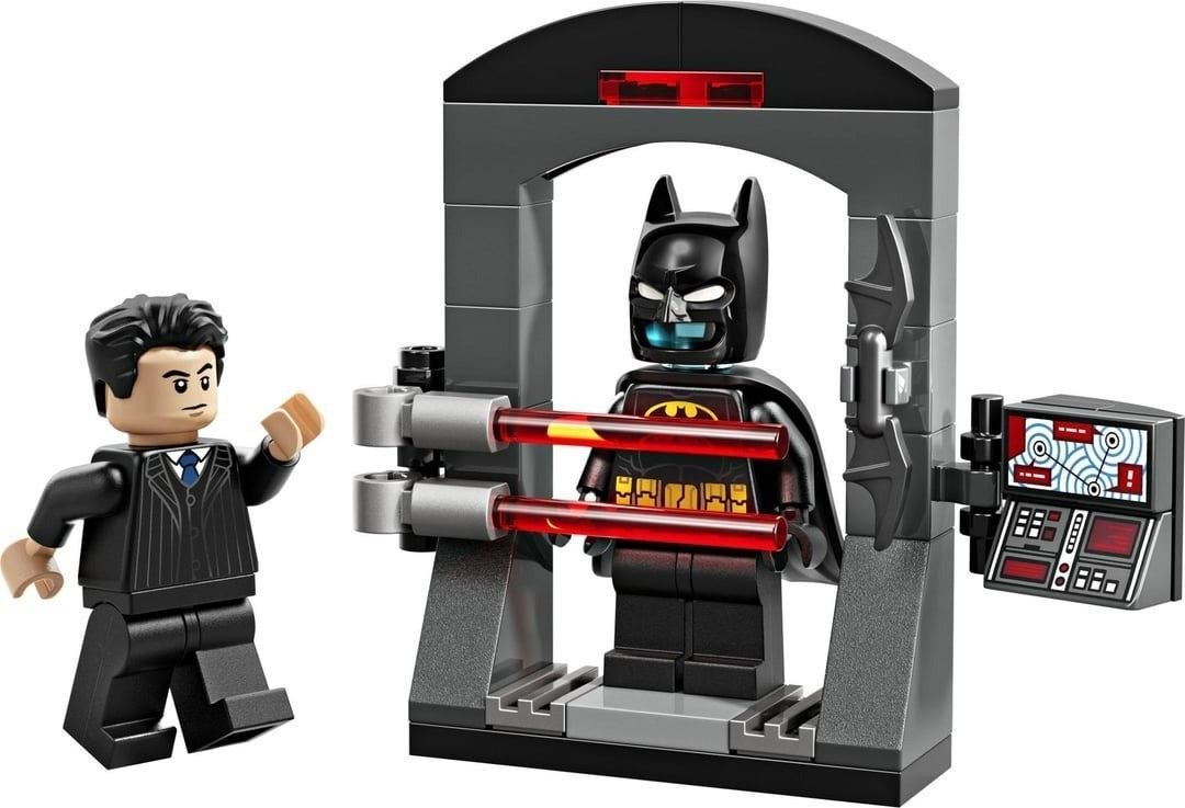 30726 DC Bruce Wayne and the Batsuit Polybag